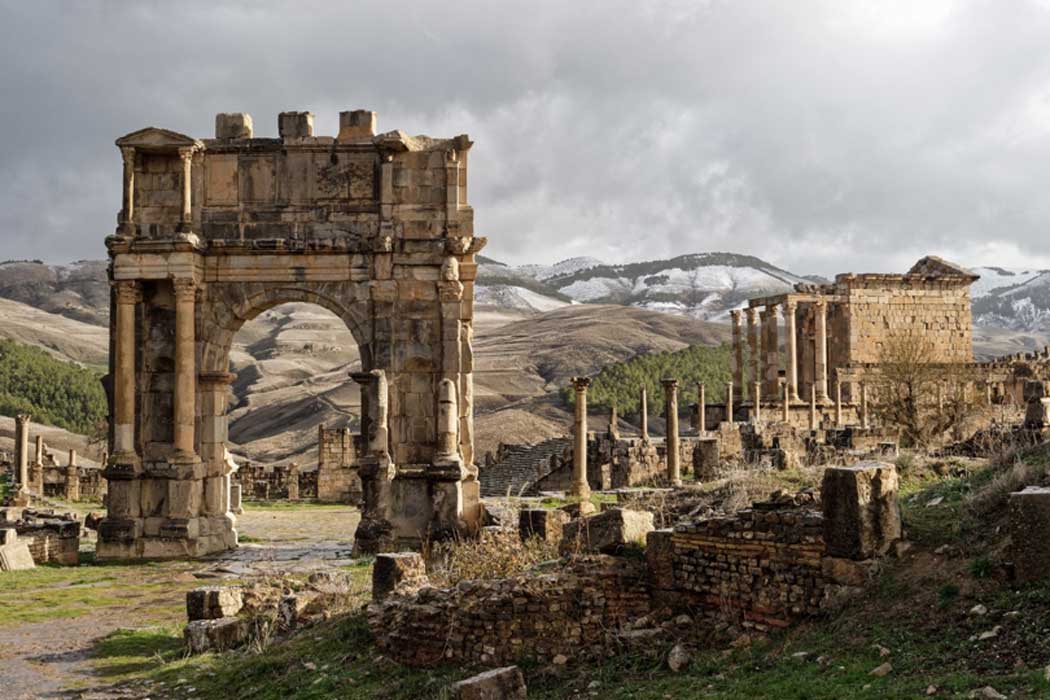 DrJEBall's tweet photo. The ruins of the #Roman city of Cuicul (Djémila, Algeria).

The city was founded as a veteran colony under the emperor Nerva. It was built in a mountainous area, making the layout quite complicated - but providing a spectacular backdrop to the ruins.

#AncientSiteSunday https://t.co/TtVIZjb1Kx