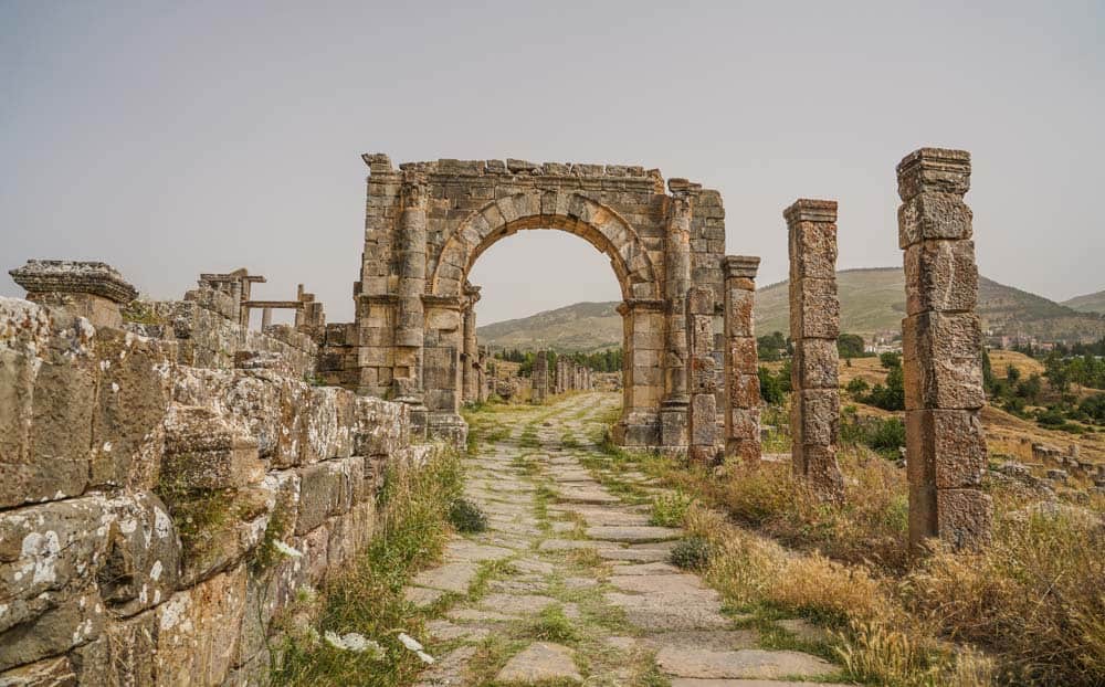 DrJEBall's tweet photo. The ruins of the #Roman city of Cuicul (Djémila, Algeria).

The city was founded as a veteran colony under the emperor Nerva. It was built in a mountainous area, making the layout quite complicated - but providing a spectacular backdrop to the ruins.

#AncientSiteSunday https://t.co/TtVIZjb1Kx