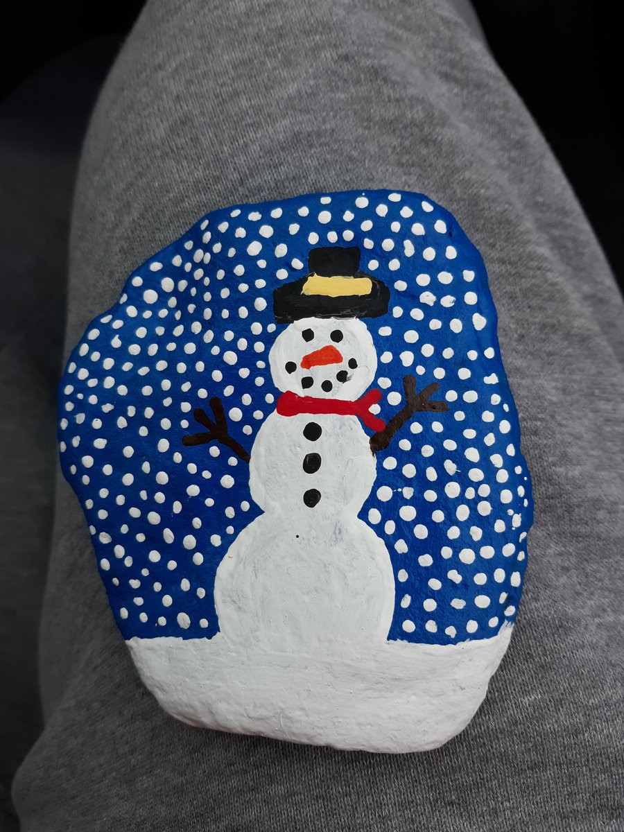 Painted Rocks I Painted This Snowman Rock To Put On My Friend Trish S Grave I Think She Would Like It Snowman Winter