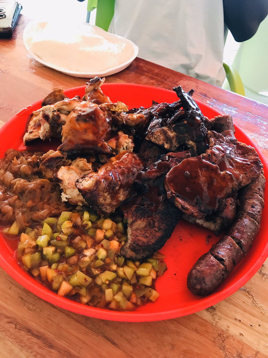 ElementMadima's tweet photo. Home of chisanyama
@monatechicken 🐓 and steak 🥩
#RealElementSA👳🏿♂️ https://t.co/TQTxyUBjBk