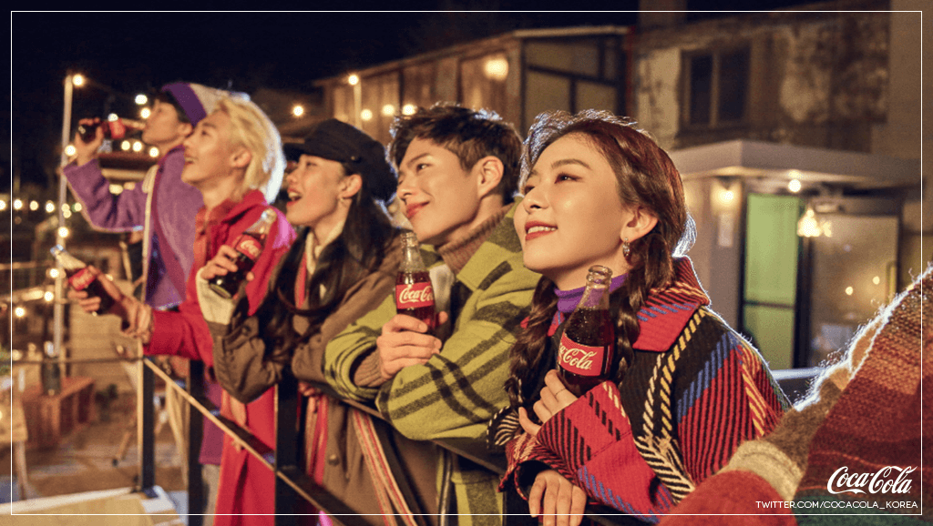 CocaCola_Korea's tweet photo. 2020년에도 돌아온 화보장인 코-크의 짜릿한 신년 화보 공개!
작지만 소중한 일상 속 순간들! #코카콜라 와 함께한 #박보검 &amp; #슬기 !!
RT+♥ 로 널리 공유해주신 1분께 짜릿한 코-크 1BOX를~
@BOGUMMY @Rvsmtown https://t.co/LhjLzhTcTC