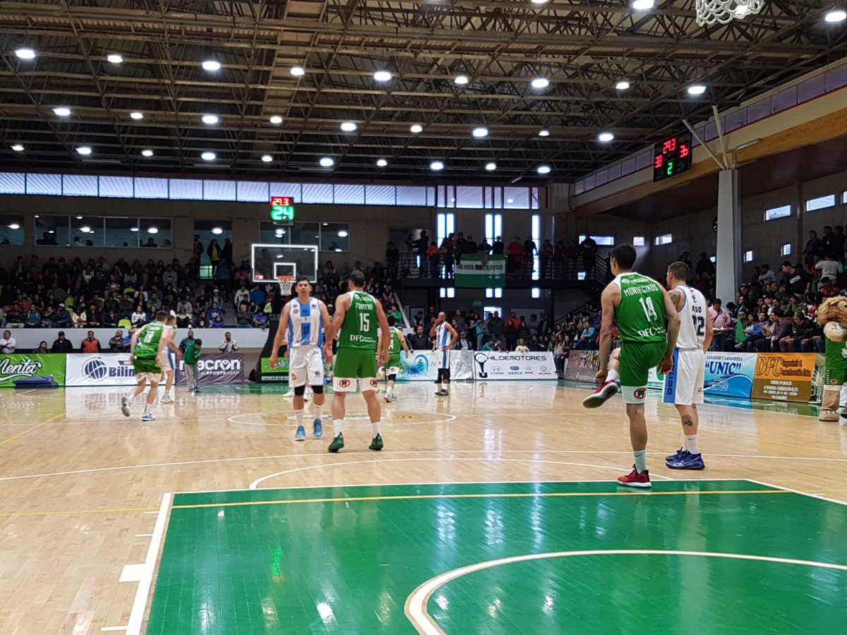 liga_nacional's tweet photo. 🏀#LNBChile | FINAL EN EL CLÁSICO

El gran juego de la Isla de Chiloé quedó en manos de CD Aba Ancud, que ganó los dos clásicos del fin de semana sobre Deportes Castro. 

📈 https://t.co/2Xrds3mpcc
📷Deportes Castro https://t.co/veQTbCbnEC