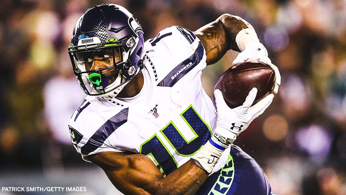 The Seahawks' <a href="/dkm14/">DeKaylin Metcalf</a> now holds the record for most receiving yards by a rookie in a playoff game in NFL history:

🔻 7 catches
🔻 160 yards
🔻 1 TD