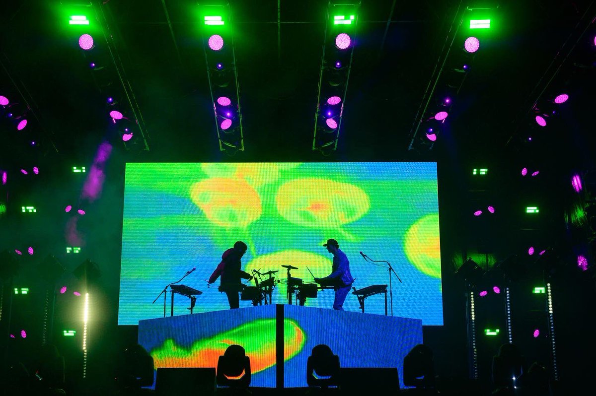 SnowGlobe tweet media