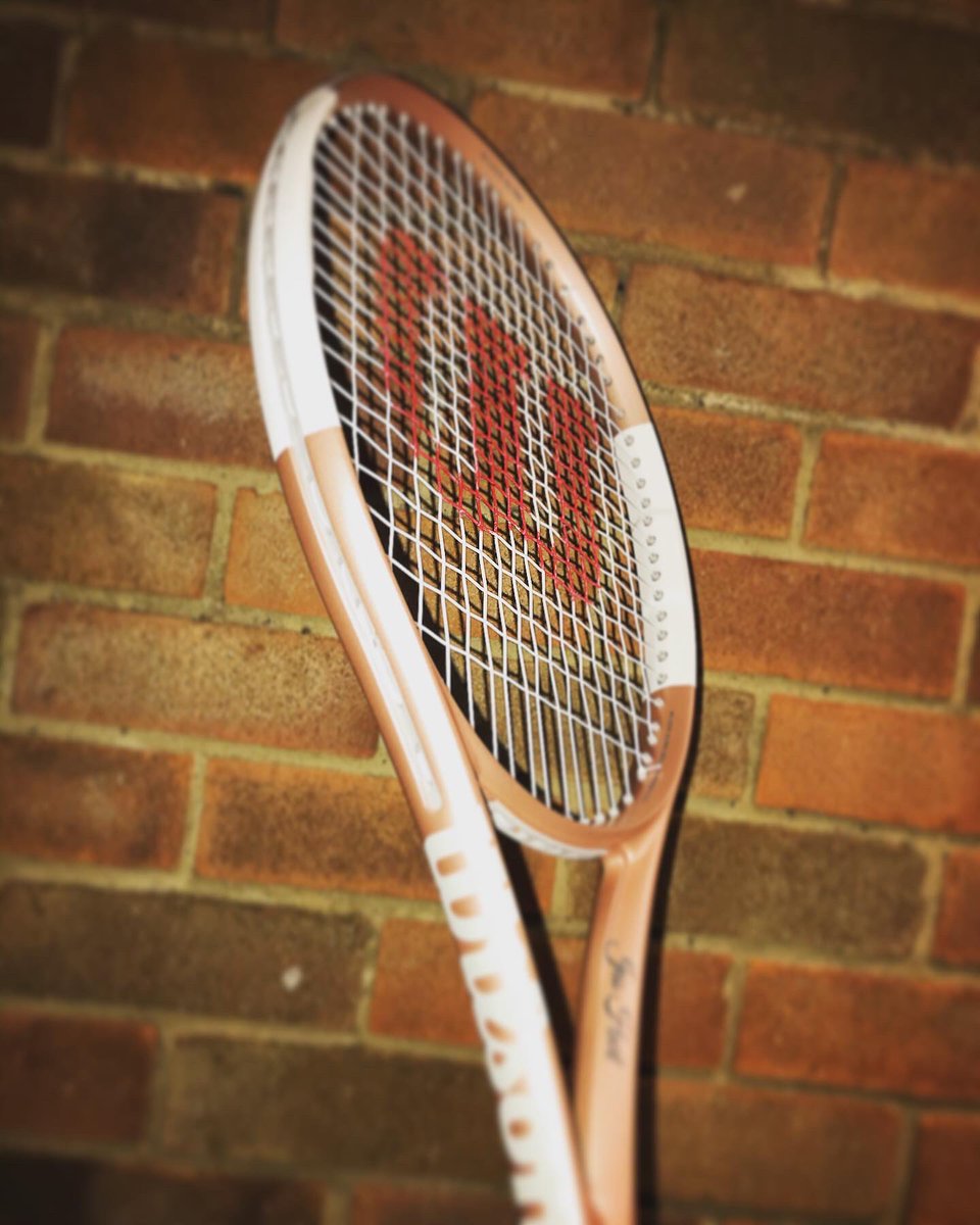 tennisjess_'s tweet photo. @WilsonTennis #WilsonCustom 😍 https://t.co/lgh2ITN4k2