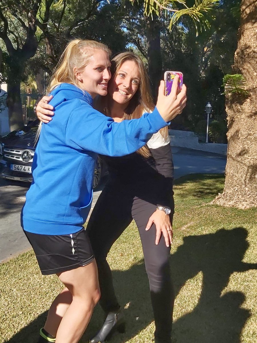 globalsportalen's tweet photo. ⚽️ Day 4️⃣ Texas Spurs FC
The 3 Wise Men visited and brought us an incredible gift: the presence of @ruthgar5, captain of the @LUDfemenino who told us about her career, signed autographs and gave us useful advice to prosper as professional players.
#TexasSpurs
#GSTAmericanTours https://t.co/9ZuatlOqQz