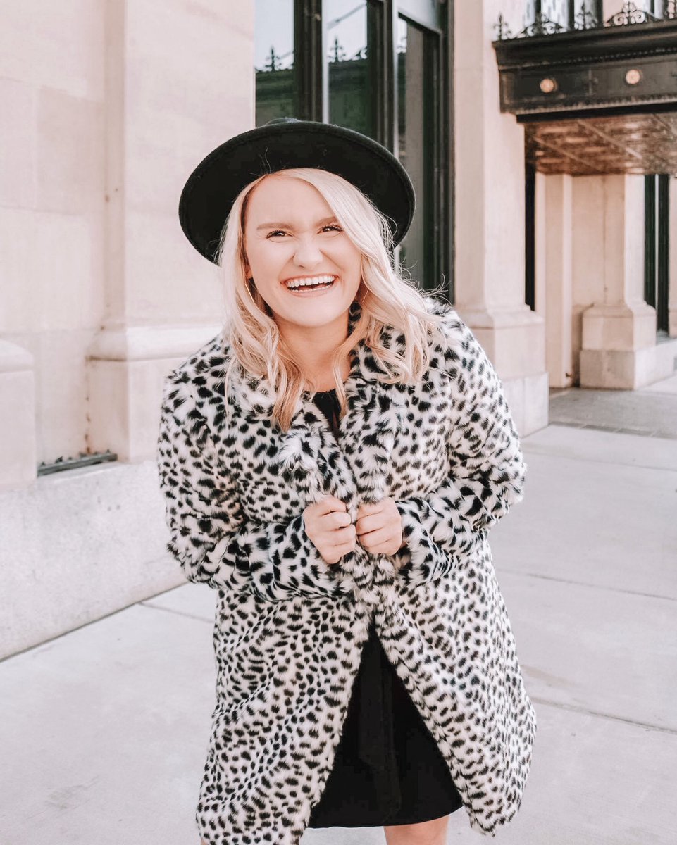 ☆ SISTER SHOUTOUT ☆

This week’s Sister Shoutout goes to Sam! “Sam is one of my biggest blessings that phi mu has given me. She’s always so encouraging, especially when I need it most. Her love for Jesus is admirable, and makes me strive to be the best version of myself!💕”