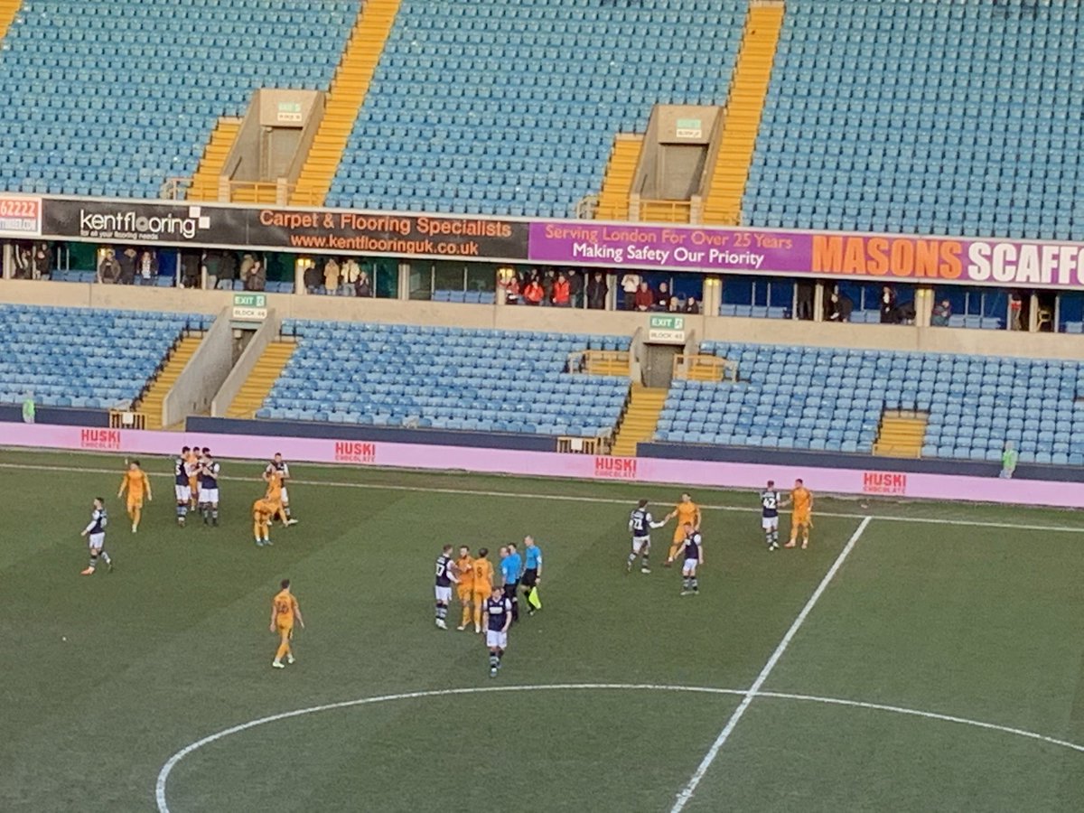 92_mfc's tweet photo. 04/01/20 - Double check in
Part 1:
36th Game yesterday (@EmiratesFACup ) @MillwallFC v @NewportCounty @FutbologyApp #myclub #3️⃣6️⃣ #2020NewYear #EFL #groundhopping #Millwall #ontonextround #onthehat #4thround #MagicOfTheCup https://t.co/IUFa6XI2bu