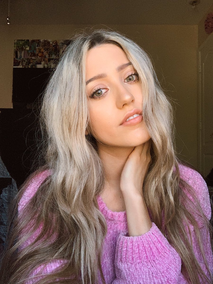 gabbyksanchez's tweet photo. It’s been a hot minute💕 https://t.co/6skBvGBC5U
