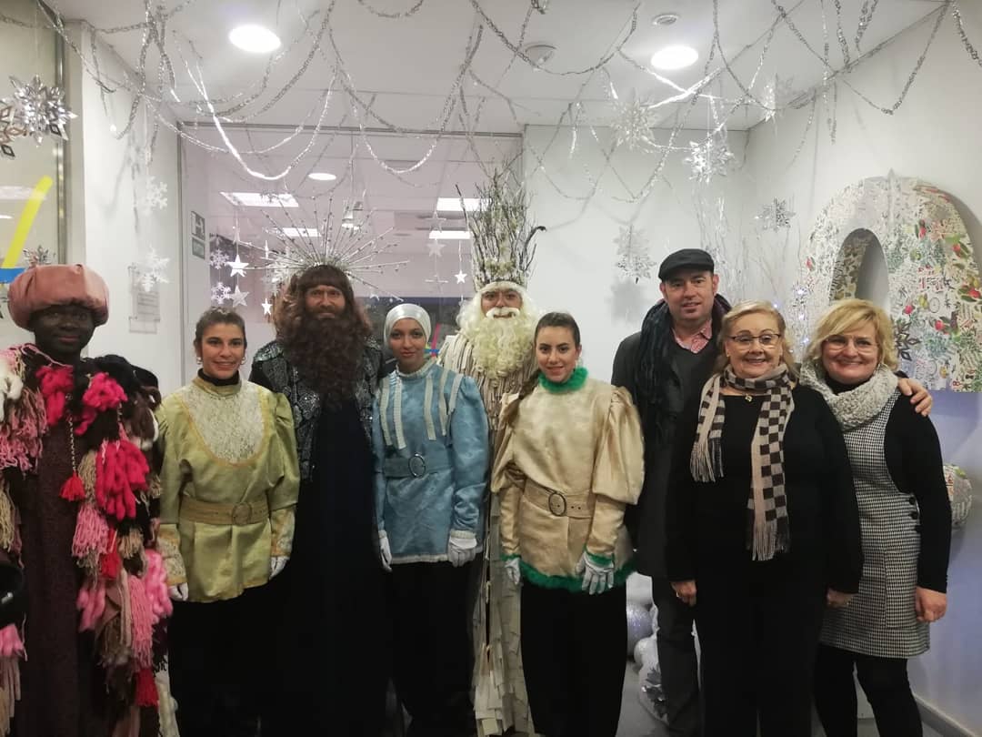lestelbalaguer's tweet photo. Aquesta nit han vingut a la seu de la nostra entitat Ses Majestats els Reis Mags d'Orient!! 👑🐫🎁 Us desitgem una nit màgica!!
#reismags #reisdorient #5degener #balaguer #nitmàgica https://t.co/s1DzPScqOm