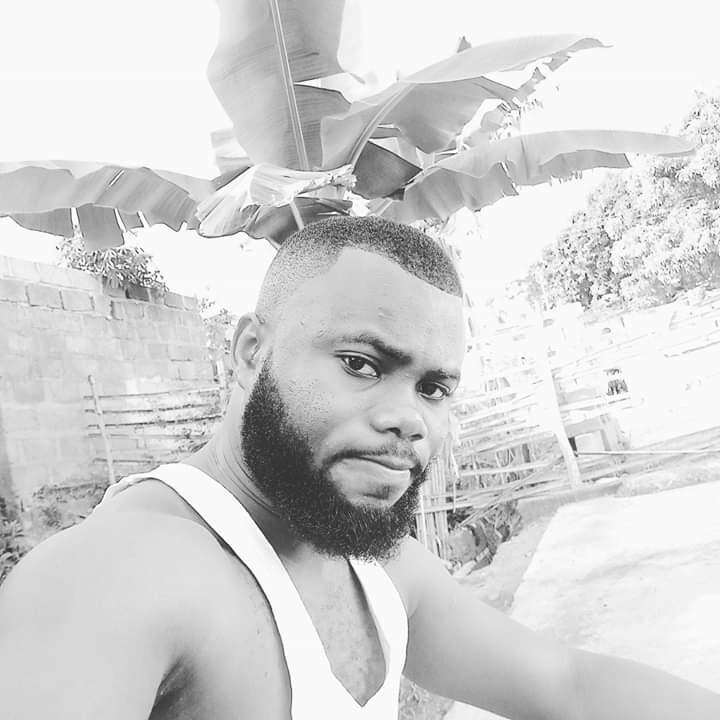 ataashiezola's tweet photo. Let me drop my pic some as an SM fan @shattawalegh @MajorieLaryea @DonWalker124 @Gedio10 #DropYourPic #SM4LYF https://t.co/ejFXFxz6dX
