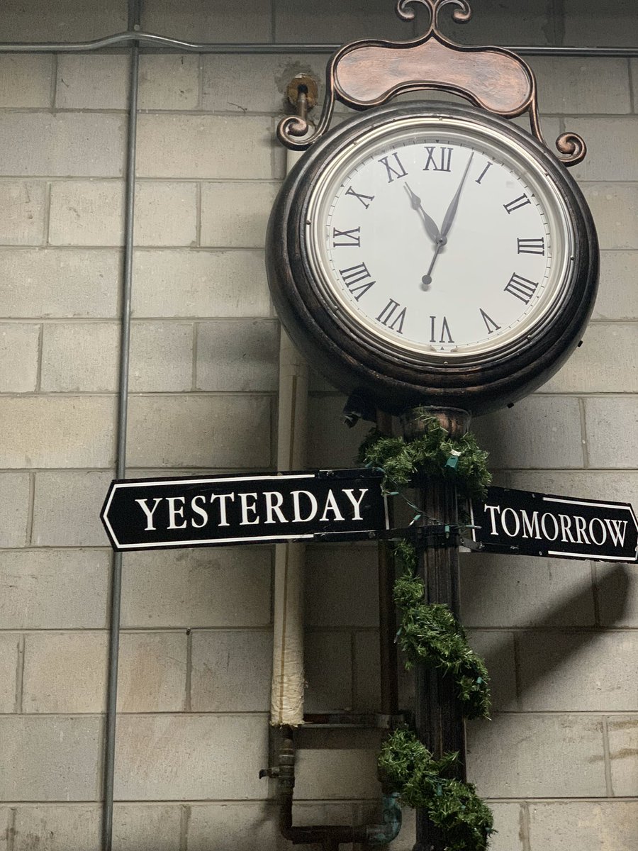 _JessicaLX's tweet photo. If you find yourself on a lifelong journey of health, wealth in knowledge, and experience but without a “title”.if you feel you are where you need to be in life, that is ALL you need to #succeed. “To Define is to limit” so do not let others define your ideas of a successful life. https://t.co/lNrqEcoN6l