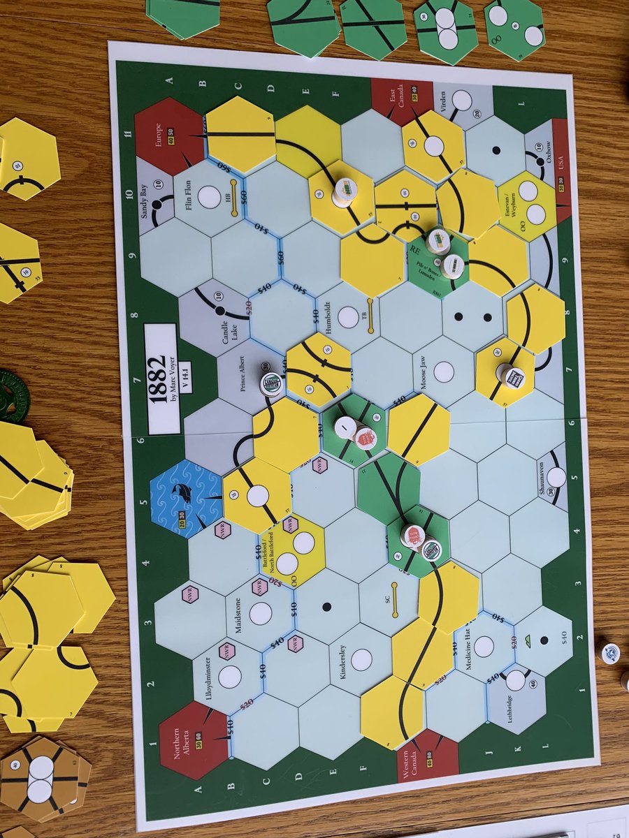 asha_soares's tweet photo. Ooops - posted two pics of same game.... https://t.co/izvJXM2psA