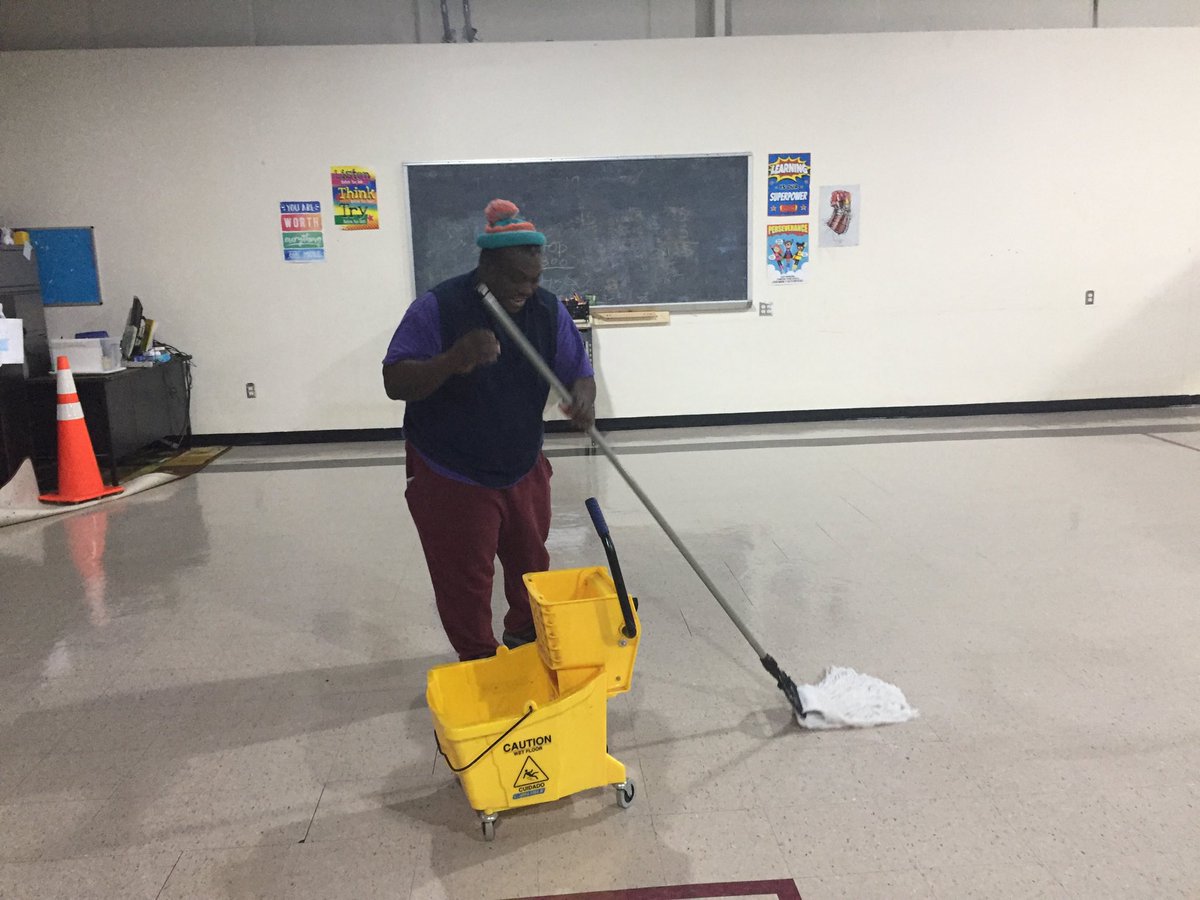 PldgVillage's tweet photo. ⁦@EssieSchool⁩ appreciates the great contributions from East Spencer’s own, Eric Perry, who was born and raised in the “East”! https://t.co/4FzkdSSZis
