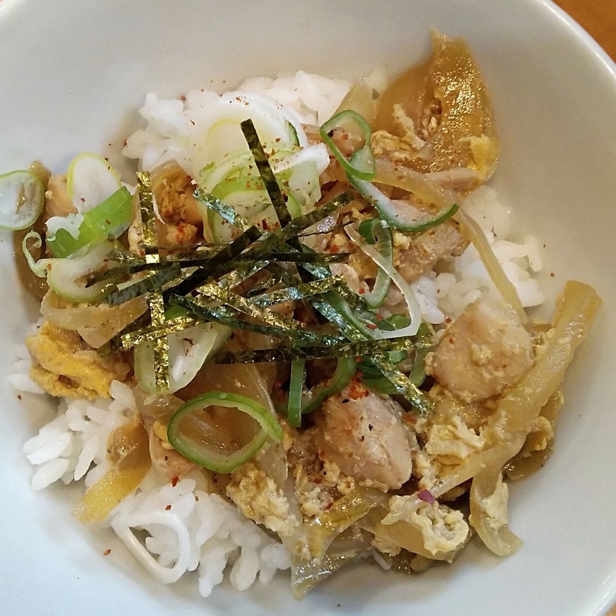 今週のまかない飯 210円は ラーメン屋の親子丼風ご飯です 恐縮ですがよろしくお願いします ラーメン 札幌ラーメン 札幌 Sapporo Noodle 零 ゼロ Twitter 2020 01 06 札幌市のラーメン Sapporo Noodle 零 ゼロ 札幌のお店 イベント 動画や
