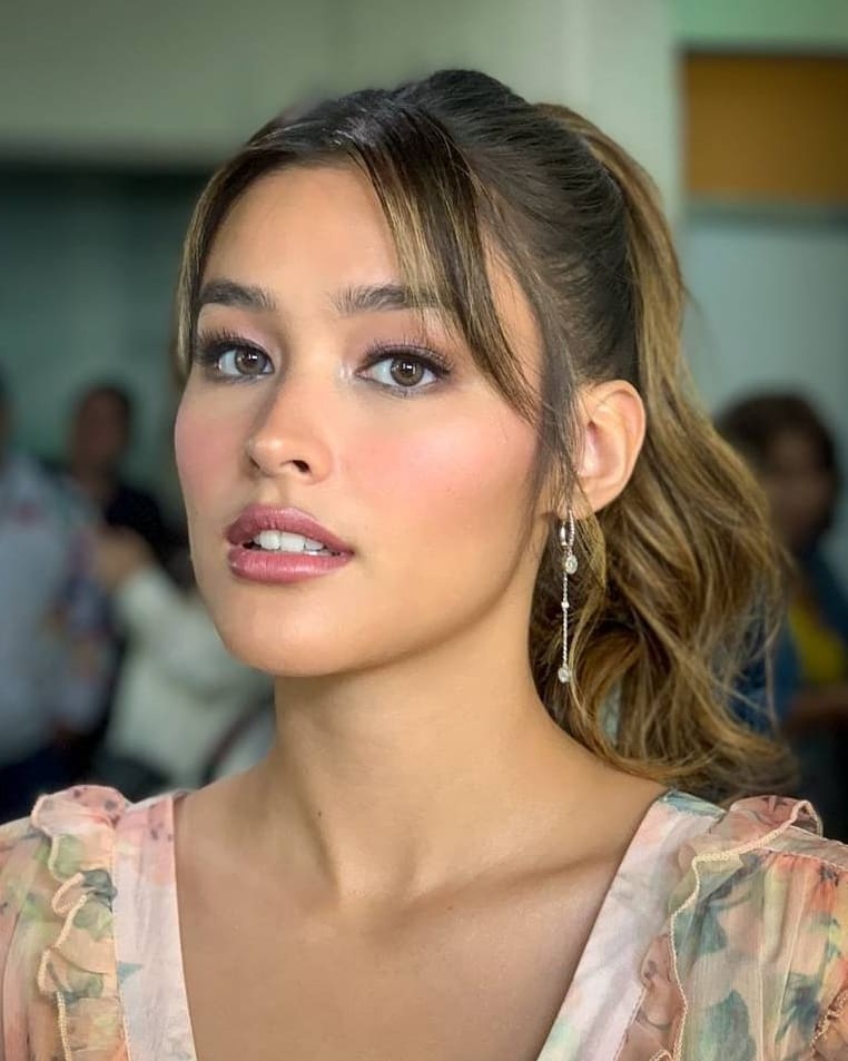 honeybelle027's tweet photo. Tha drop dead gorgeous and most beautiful human being in the eyes of Enrique Gil. https://t.co/ON7g92rAkE