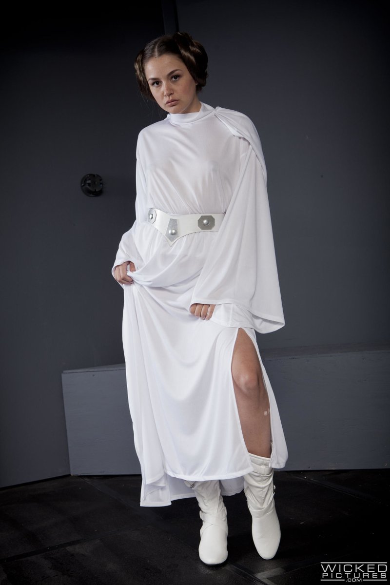 HotCosplayx tweet picture