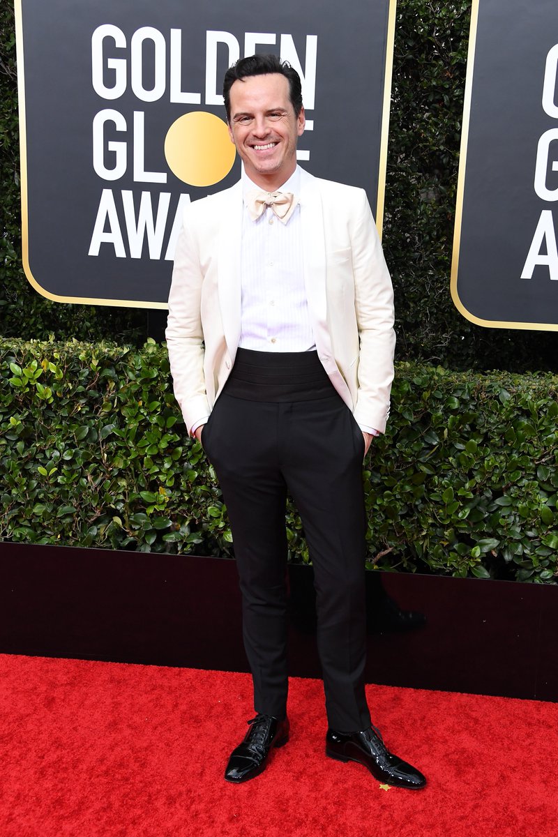 THR's tweet photo. Hot Priest alert. #Fleabag star Andrew Scott is making his way down the #GoldenGlobes red carpet. Watch the live stream: https://t.co/yVbEVAkb8j https://t.co/kTTM9cuVkR