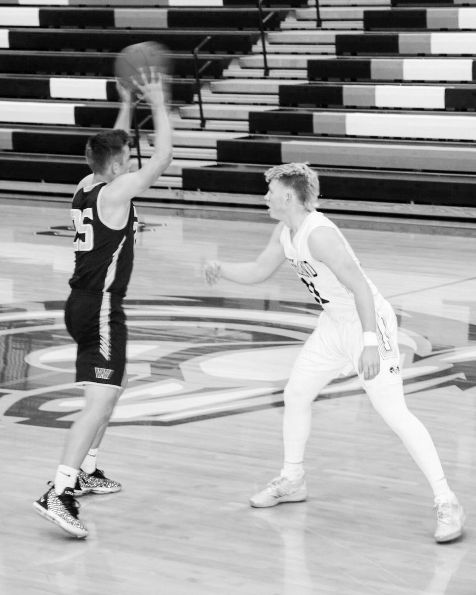 Here are a few Under the Radar players. 
prephoops.com/2020/01/under-…