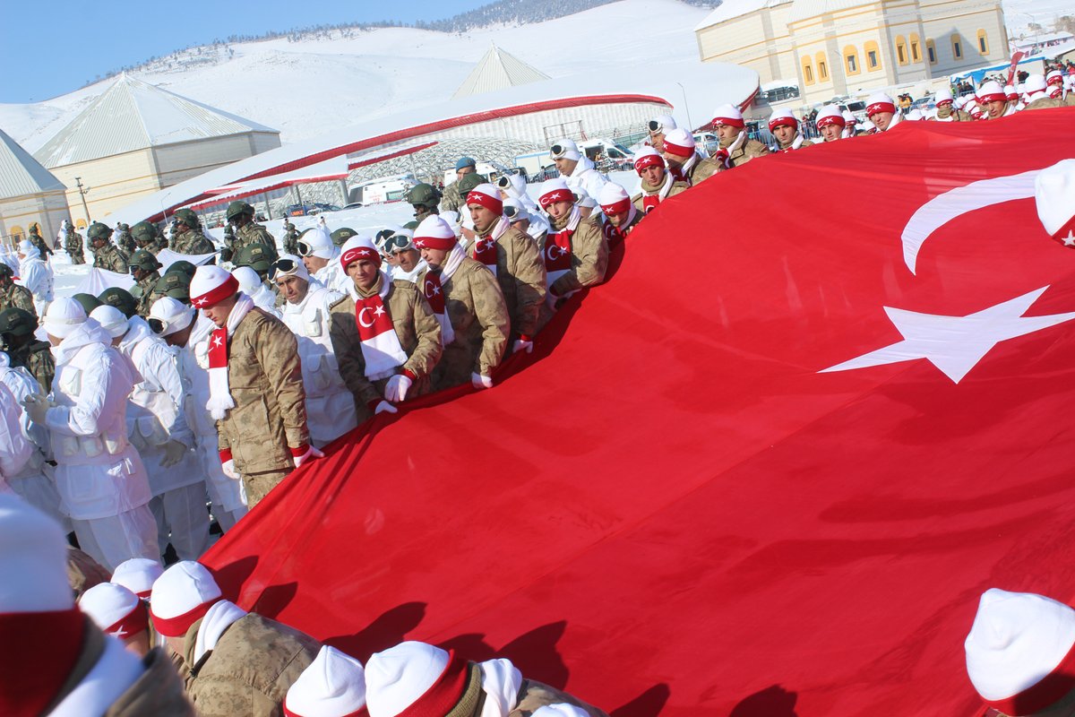 Türkiye Sarıkamış şehitleri için tek yürek oldu
