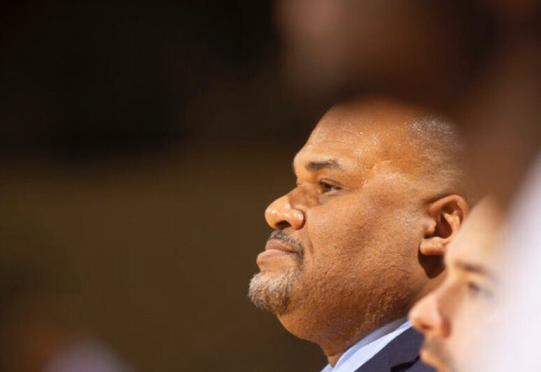 iuindy_mbb's tweet image. .@IUPUIMensBball: FINAL

@IUPUIJaguars 93
Green Bay 78

✅ Held Opponent under 40% FG
✅ +10 Rebounds
✅ 6 Steals
✅ 18 pts off TO’s
✅ 22 Assists 
✅ 12 TO’s or less
✅ 14 Made 3’s
✅ 85% Free Throw 
✅ 4 Double figure Scorers

#JaguarPower #GreatTeamWin #TeamTogether #RoadWin✅