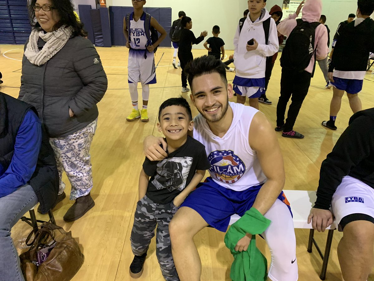 JB_InYourMind's tweet photo. Supporting the @fyba1 Super Showcase with @halfaflip https://t.co/jYmnY8qfpX