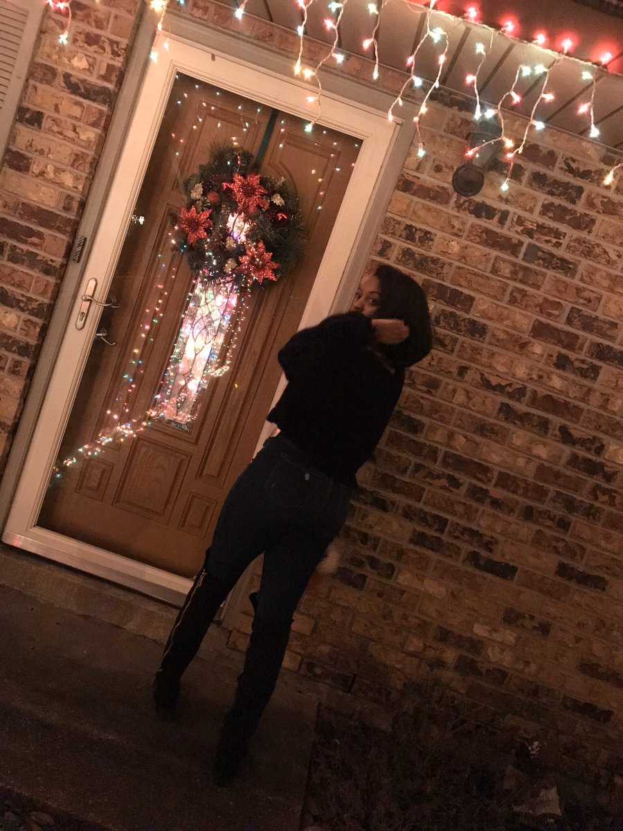 lakeeraa's tweet photo. Been a while twitter, Hey😌 https://t.co/DE7MFOHhFG