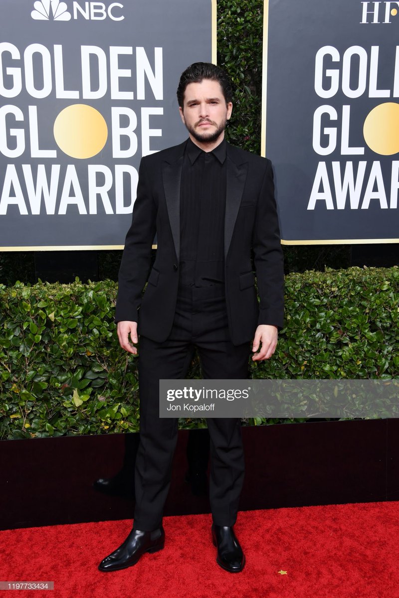 kitarchive's tweet photo. Kit Harington at the red carpet #GoldenGlobes https://t.co/5JWaRRNu84