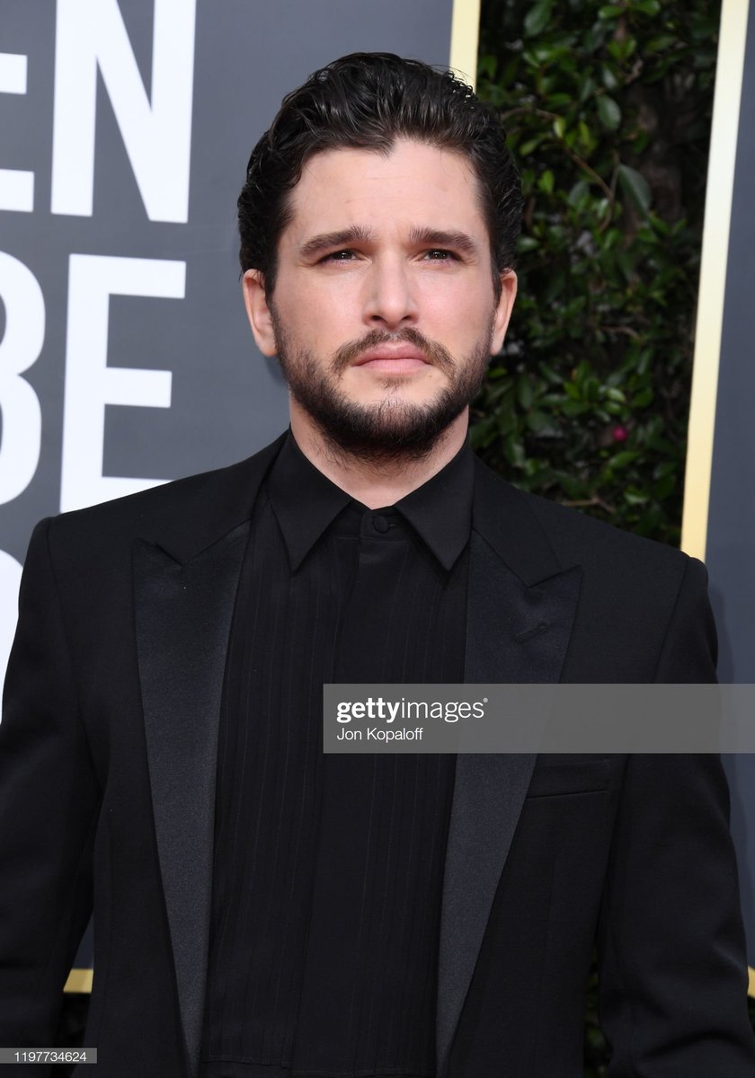 kitarchive's tweet photo. I can't believe Kit Harington invented beauty, just wow #GoldenGlobes https://t.co/YVqfrv1h1c