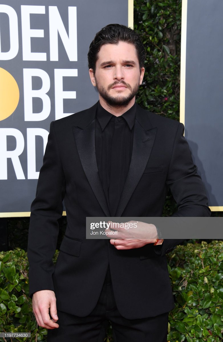 kitarchive's tweet photo. I can't believe Kit Harington invented beauty, just wow #GoldenGlobes https://t.co/YVqfrv1h1c