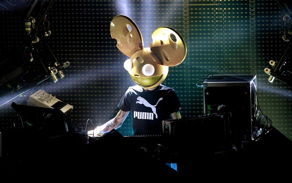 Happy Birthday to Deadmau5 ! 
