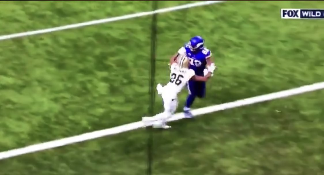 SkolMemes's tweet photo. If people wanna takk about Kyle Rudolph using his hands and arms to gain an advantage, look at this.. 

Maybe the defender shouldn’t have initiated contact https://t.co/yybXlxgAoo