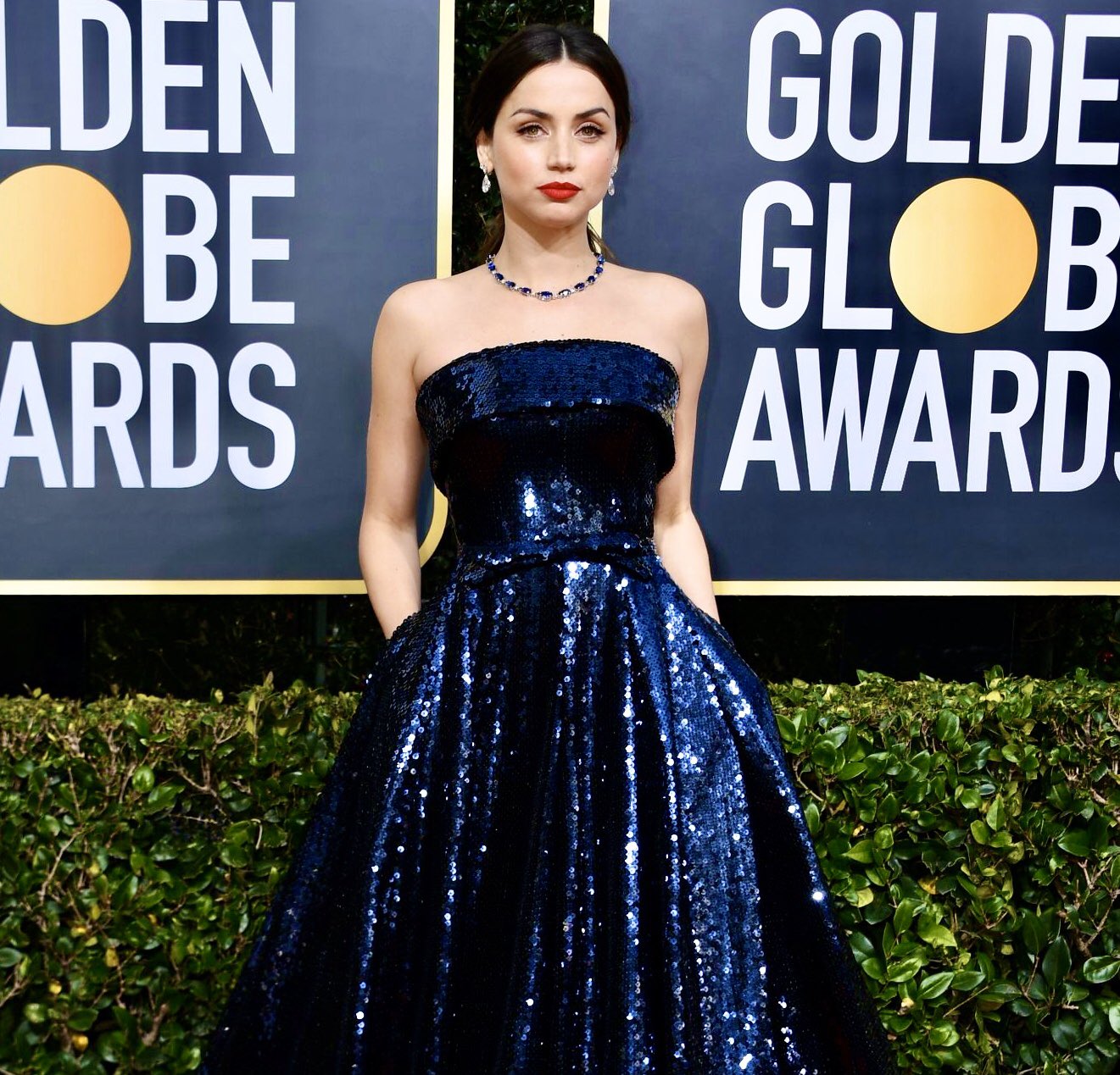 Ana de Armas Looked Like a Disney Princess at the Golden Globes