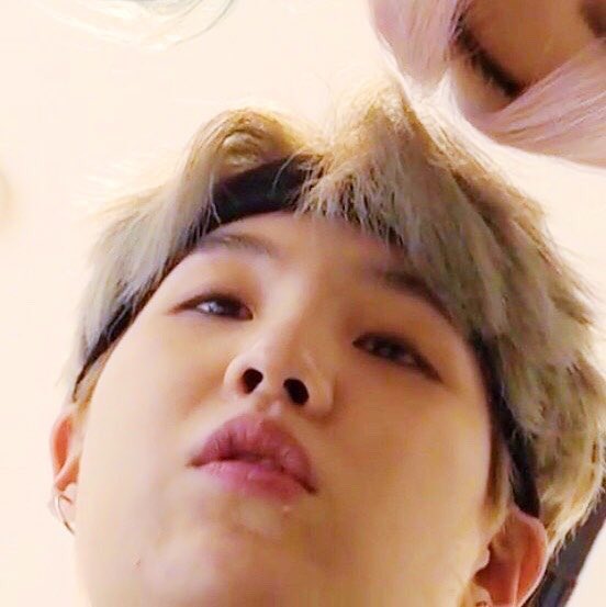 day 7: i want to boop yoongi’s button nose