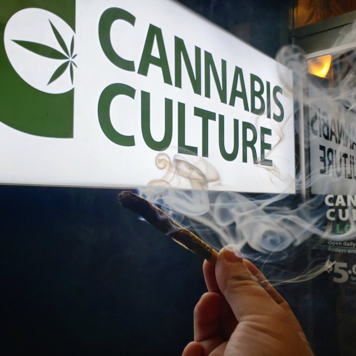 ccvaporlounge's tweet photo. New sign who dis? 
#cannabisculture #CClounge #vapelounge #CCmagazine https://t.co/eBUAYelMK1