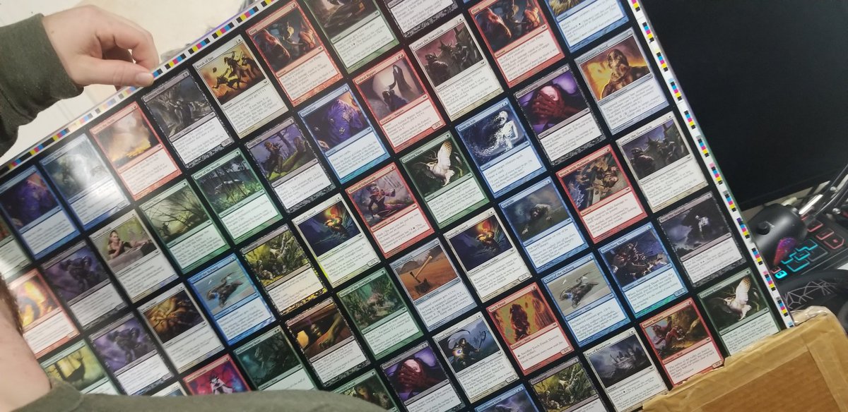 kryptidcreative's tweet image. Know anyone super into #MagicTheGathering? Looking to sell this uncut foil sheet.