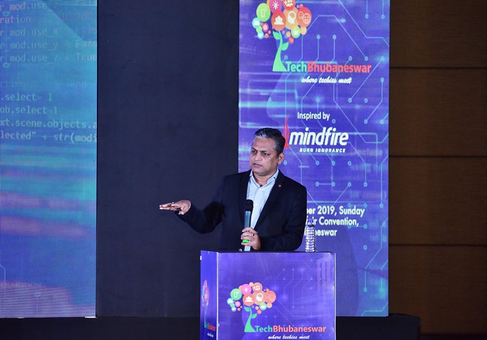 TechBhubaneswar's tweet photo. Inauguration speech by Mr. Manoj Kumar Mishra Honorable Secretary, Electronics &amp; IT at Govt of Odisha. He addressed #TechBhubaneswar attendees and share his thoughts on IT industry revolutions and the emerging era of futuristic technology.

#MIndfire #TechEvent #ITEvent https://t.co/kFNGkGkSgU