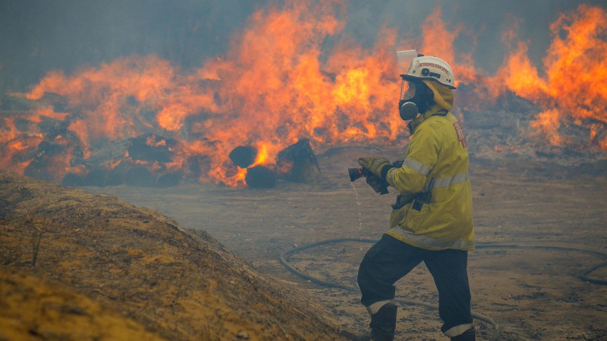 Our thoughts are with the volunteers involved in fighting bushfires across Australia. Our hearts ache for those we have lost. To those on the front-line supporting the emergency services, we thank for your bravery and commitment to ensure the safety of others. #volunteerheroes