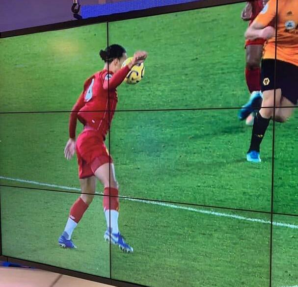 phd_manarah's tweet image. Ndugu yetu anatufungulia wiki kwa kuunawa mpira @fikishajumbe #TWITTERVAR