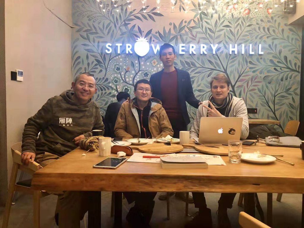 GOOSEQ1's tweet photo. Goose Qブロックチェーン部門は2020年度のGQトークンのストラテジーをめぐって会議を行ないました。 https://t.co/uzwHPCpmC1