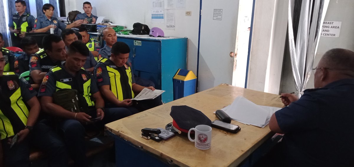 bienunidopsbppo's tweet photo. "That on January 6, 2020 @9:00 in the morning, PCPT LITO B ROSALES, Acting Chief of Police of this station conducted station conference. It was held inside Bien Unido Police Station situated at Brgy. Poblacion this municipality." @RDPRO7 @pro7official @bppo_pro7 https://t.co/uGH0I32KSx