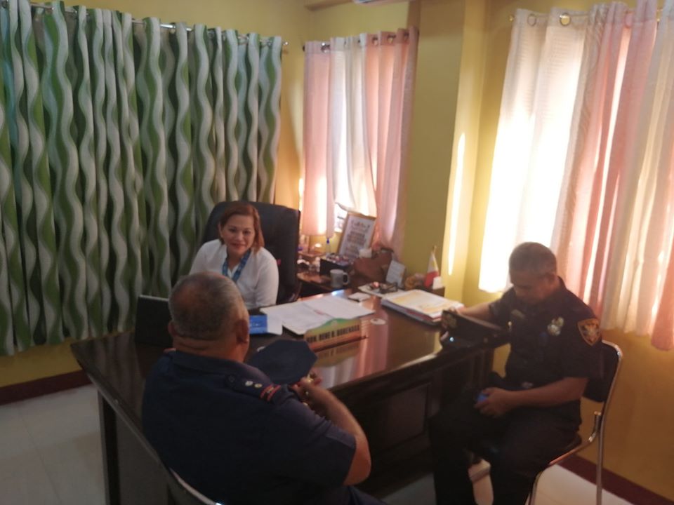 bienunidopsbppo's tweet photo. That on January 6, 2020 at around 09 :00 o'clock in the morning PCPT LITO BONGATOR ROSALES ACTING CHIEF OF POLICE of Bien Unido Police Station conducted courtesy call to Hon. Rene B. Borenaga at Municipal Hall Bien Unido Bohol. @RDPRO7 @pro7official @bppo_pro7 https://t.co/Spk7HN20Rq