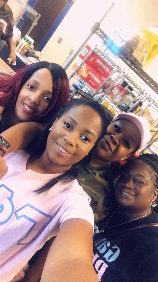 alphagamma1943's tweet photo. Earlier today, the Alpha Gamma chapter served and donated dinner to the youth of the Covenant House Georgia for the third year in a row in honor of Dr. Luthermae E. Adams!
#GammaPhiDelta #GPD #GPDSAR #AlphaGammachapter #sisterhood #service https://t.co/hesgXCSrr3