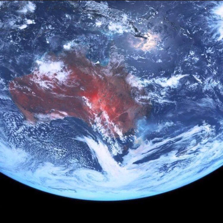 あまり報道されないけど。オーストラリアの火事がやばすぎる。宇宙からの写真もえぐい。