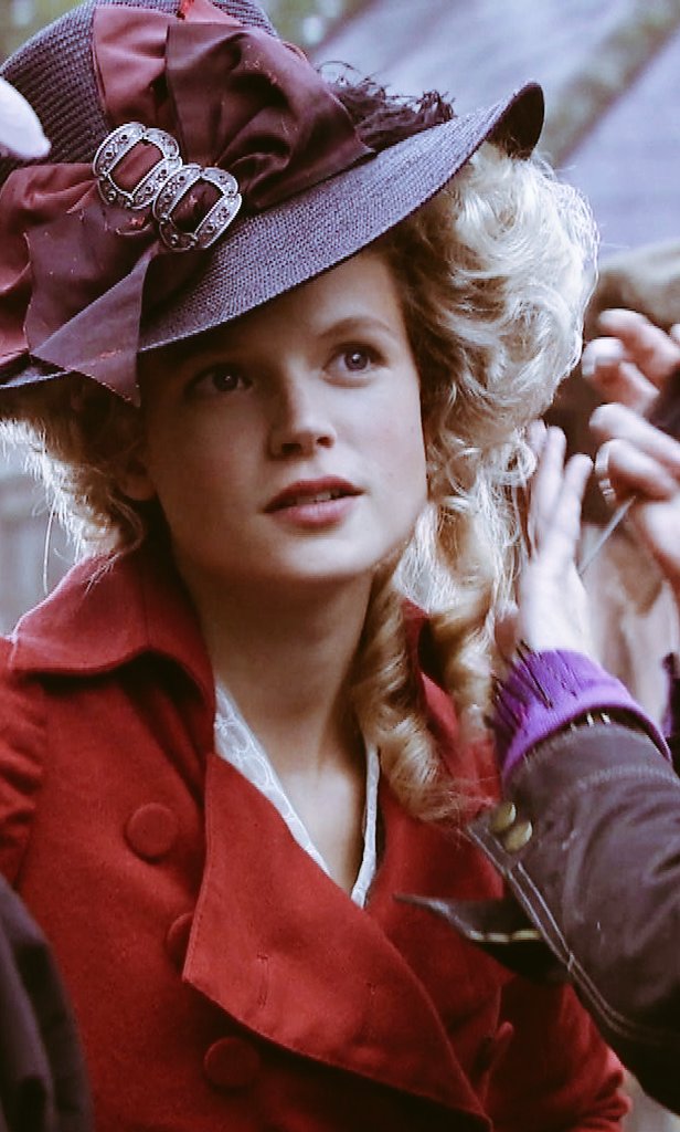 Only a few hours late from #SeductiveSunday.

But I hope it makes me...seductive in some kind of way.