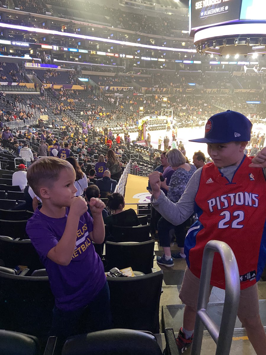 #lakeshowlive