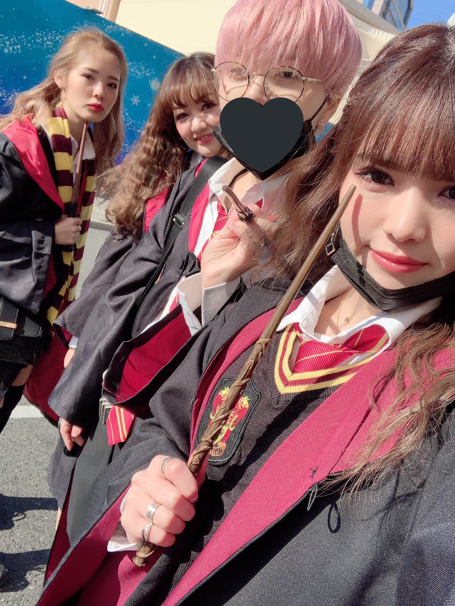 公式品新品未開封ハリーポッター ハーマイオニー ピンクパーカー