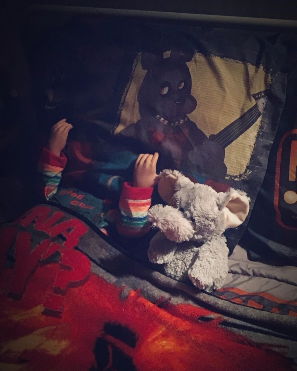 williamlouie5's tweet photo. Ugh Iβm going back to school tomorrow AGAIN!π #chucky #goodguydoll #childsplay #cantsleepcauseofthis #wannaplay #friendlydoll https://t.co/Pxz3luIiD5