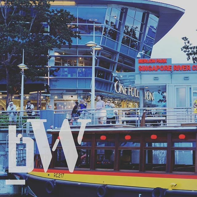 Video keseruan di #SingaporeRiverCruise akan premier 3 jam lagi Bungs..! Klik link video di profil... #SingaporeRiver #SingaporeRiverExperience #BungsWorldwide ift.tt/2FjXi3A