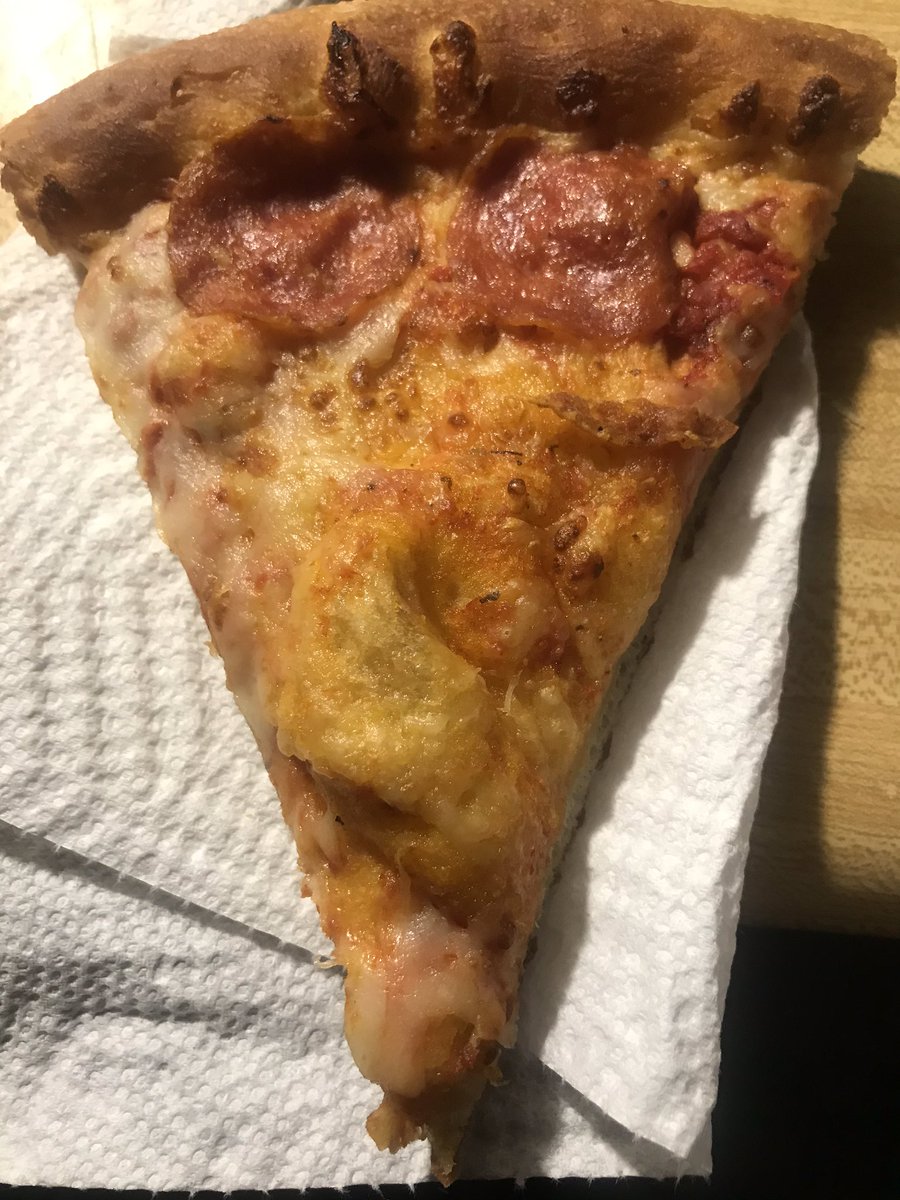 AmazinAm's tweet photo. @PapaJohns This has to be from some horror film.... #NightmareBeforePizza🍕🍕🍕.... https://t.co/03LE024KHL
